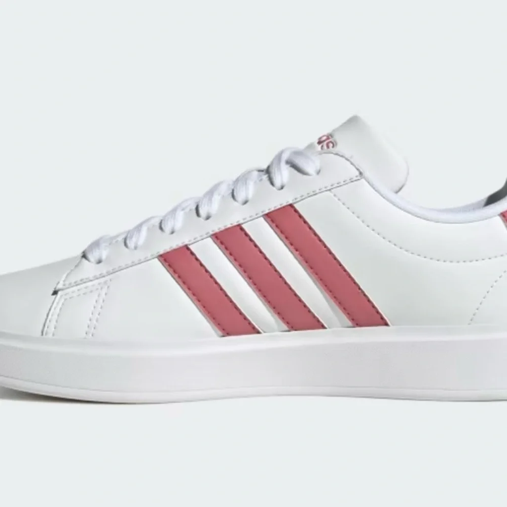 Adidas Grand Court 2.0 NWT white & pink shoes women’s 7